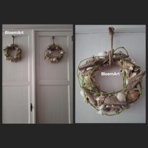 Schelpkrans 24 cm 2 voor 25,-