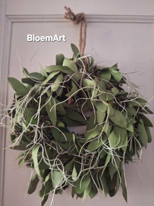 Eucalyptus Viburnumbes Tillandsia Groenkrans ca 30 cm