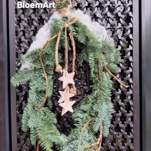 10 e Kersthanger 50x30 met wol 'sneeuw'